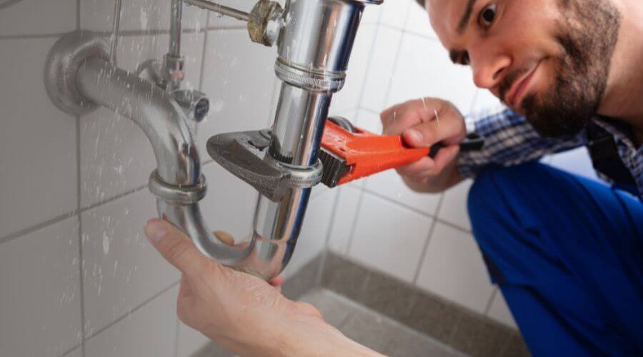 Professional clogged toilet repair services in Wright City, MO
